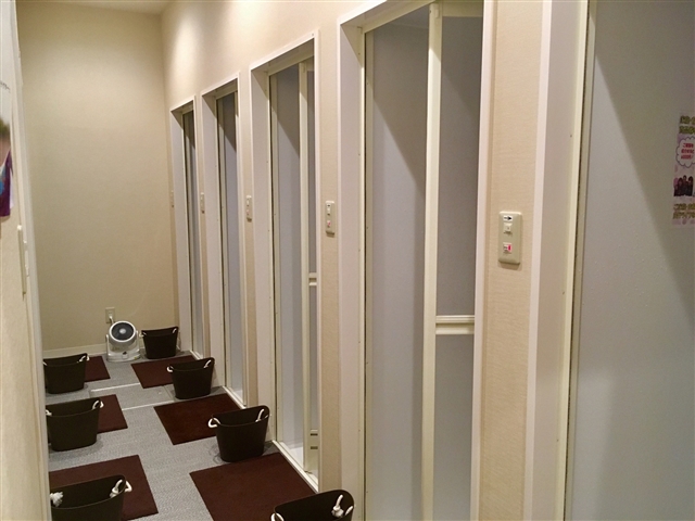 シャワールーム